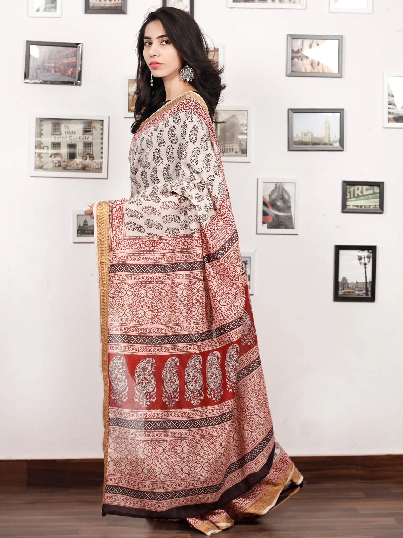 Beige Black Maroon Bagh Printed Maheshwari Cotton Saree - S031703301