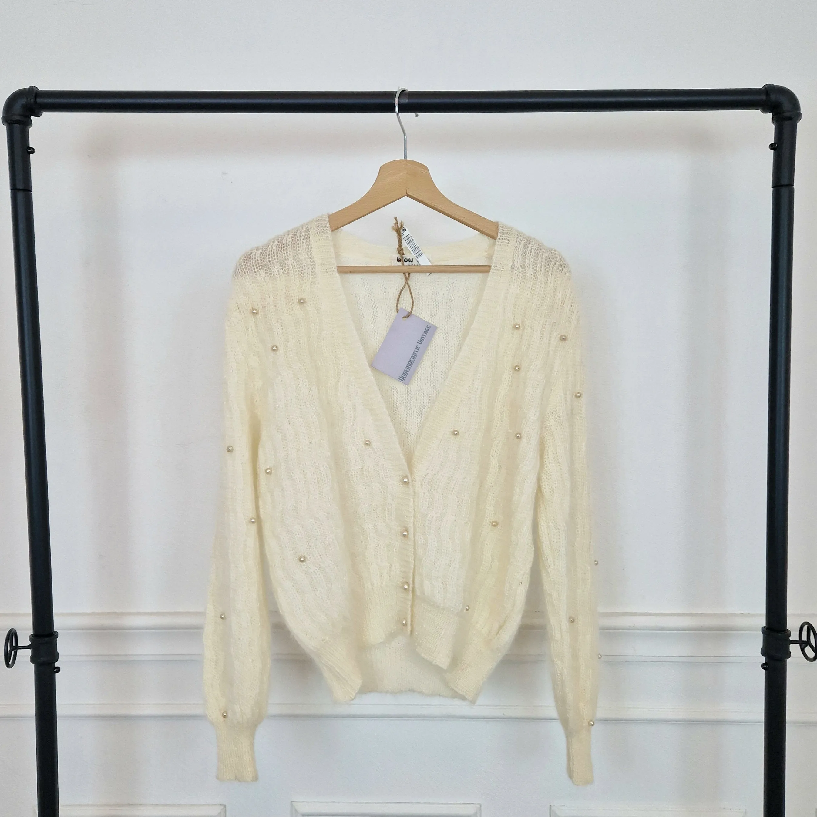 Cardigan vintage bianco latte con perle