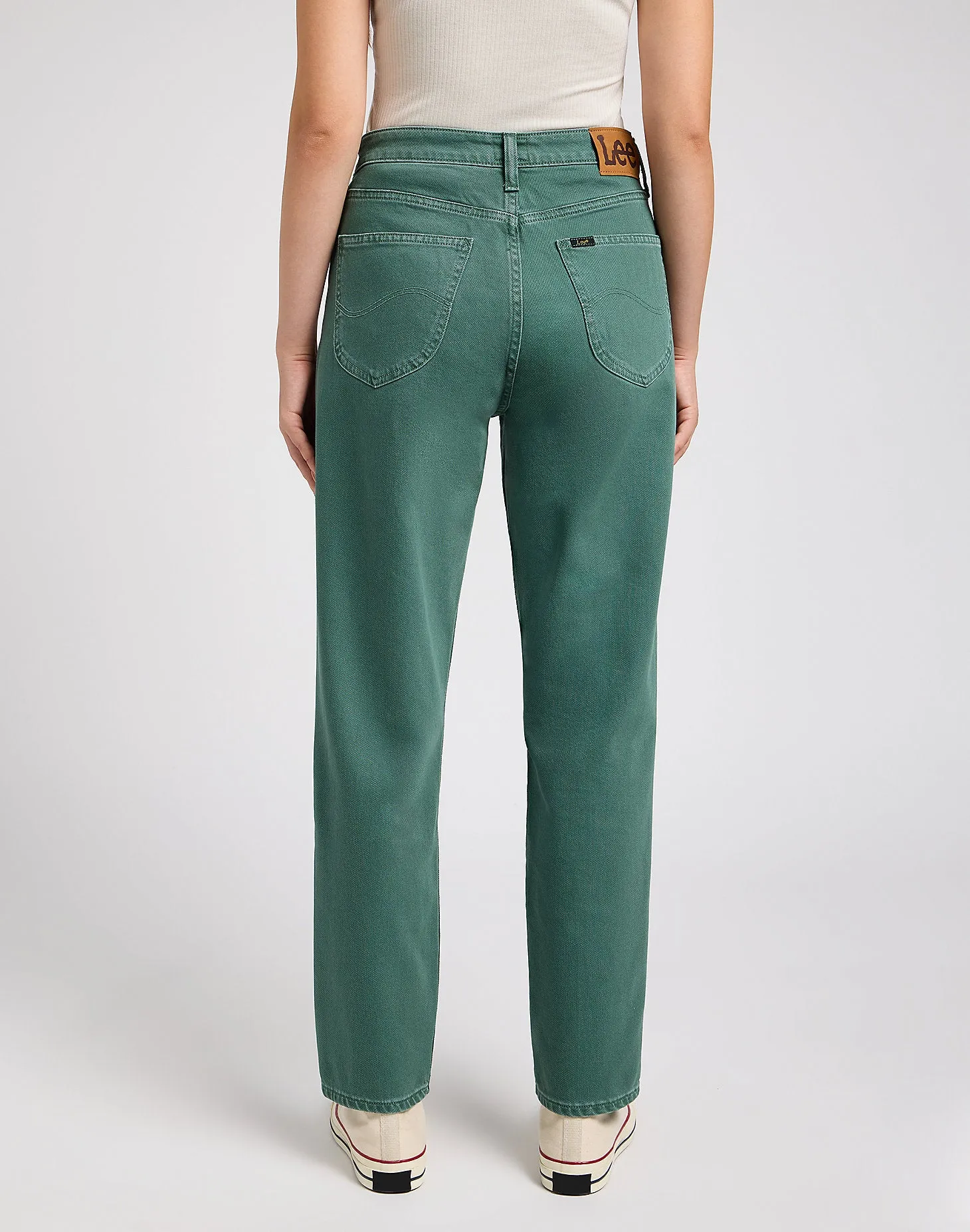 Carol Regular Straight Jean in Evergreen