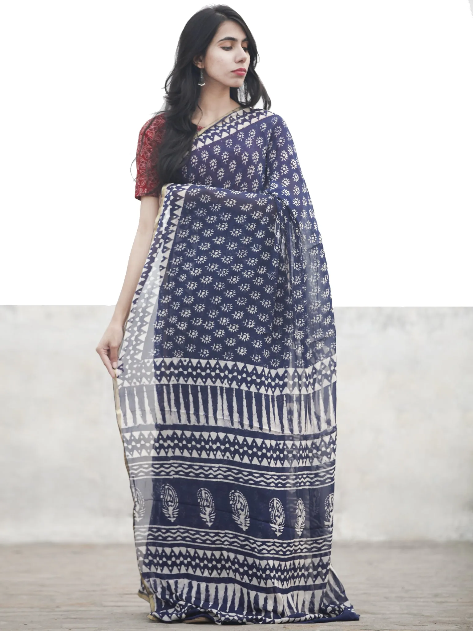 Navy Blue White Hand Block Printed Chiffon Saree With Zari Border - S031702610