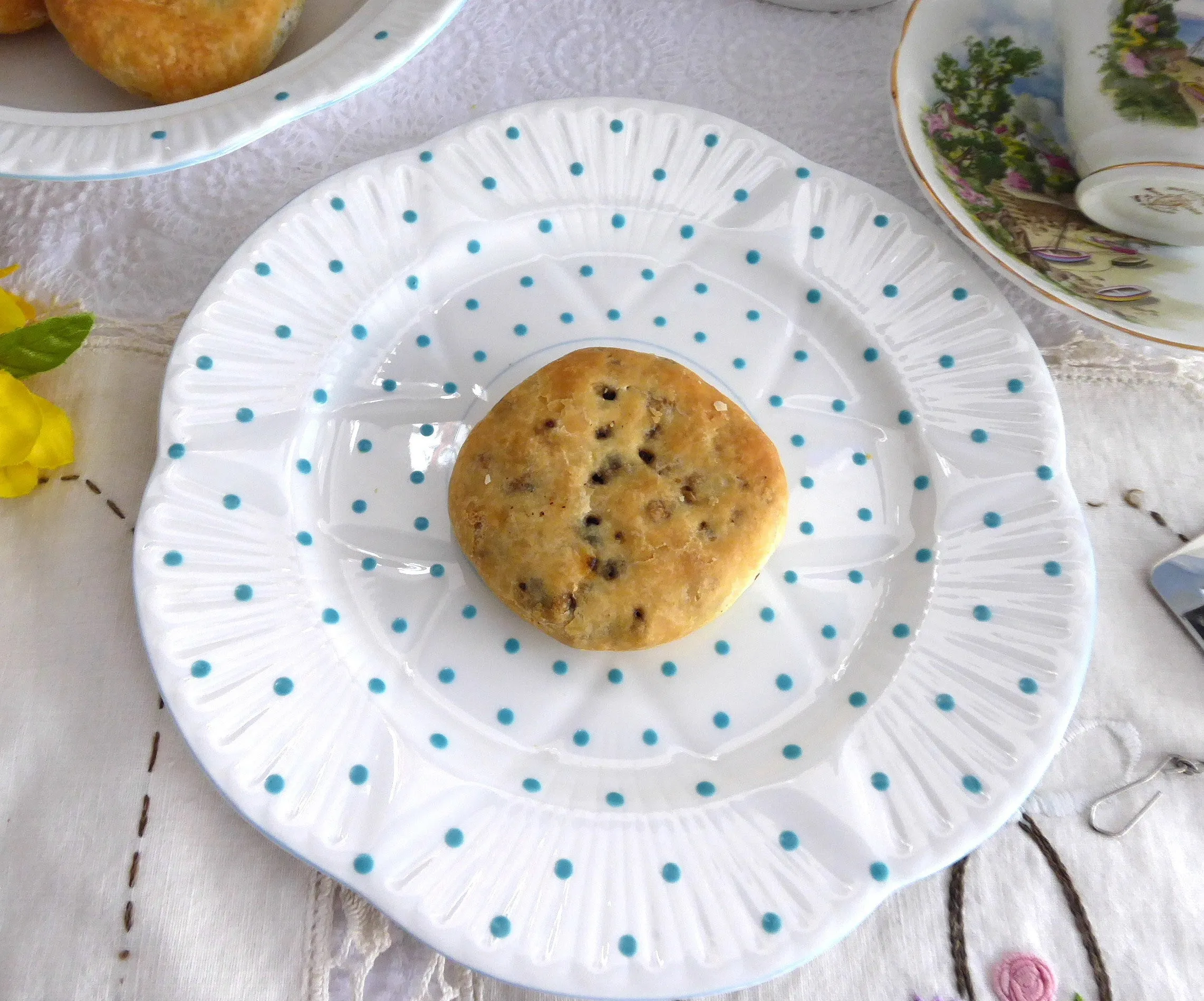 Shelley Dainty Shape Polka Dot Luncheon Plate Turquoise 1940-1966