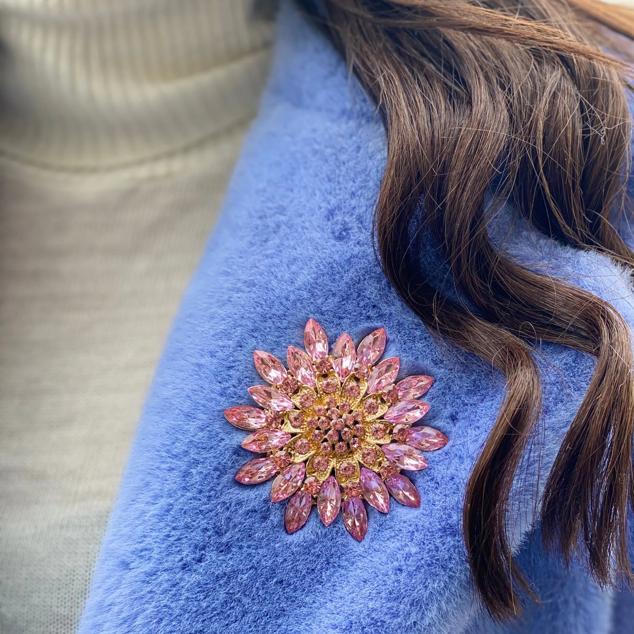 Vintage Brooch Large with Crystal